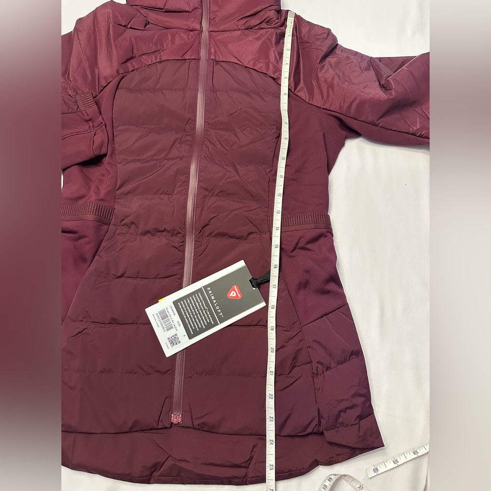 Lululemon(First Release) Cassis Down For it All Jacket, size 6 - Picture 7 of 9